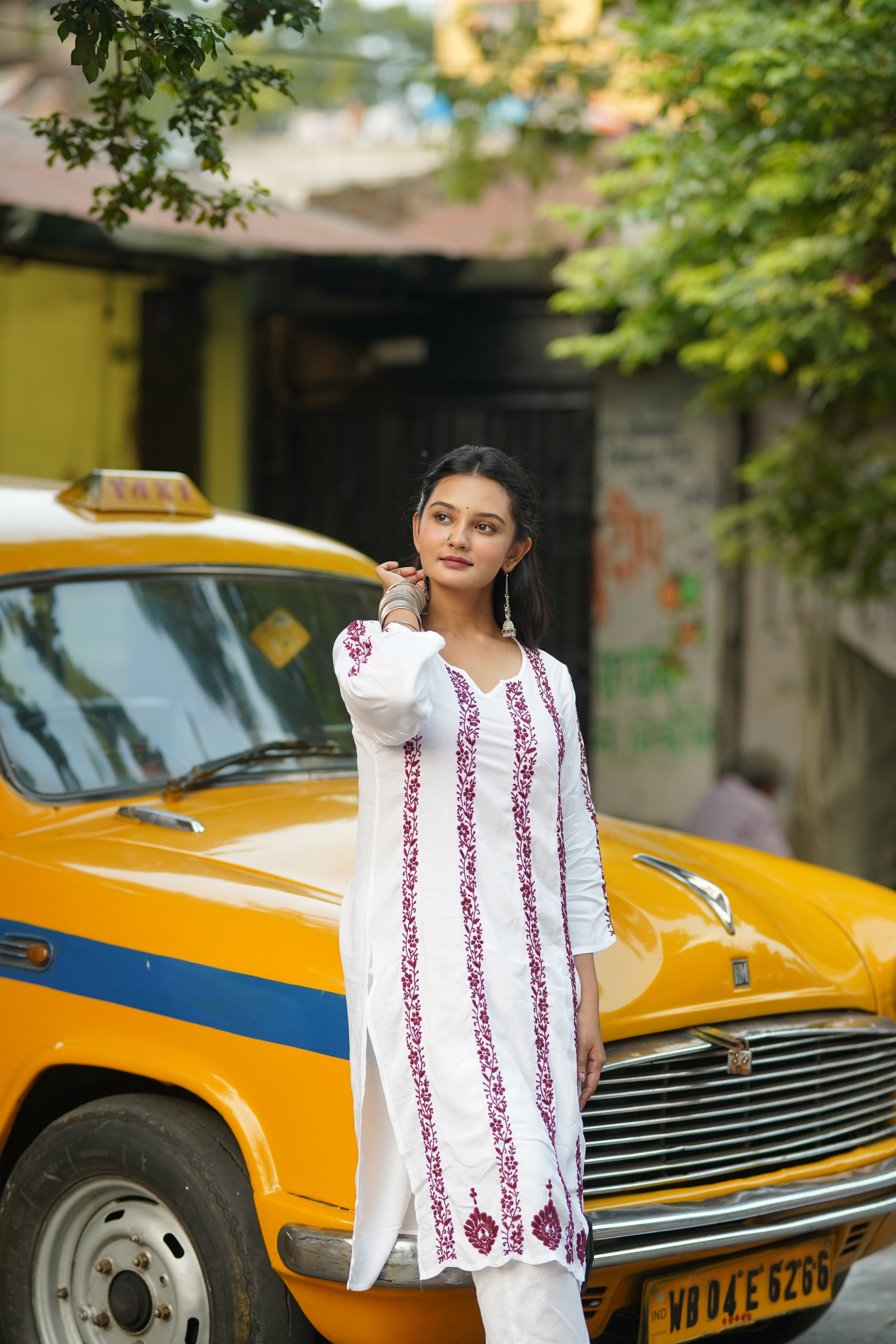 Husn Modal White Chikankari Kurti With Maroon Bel