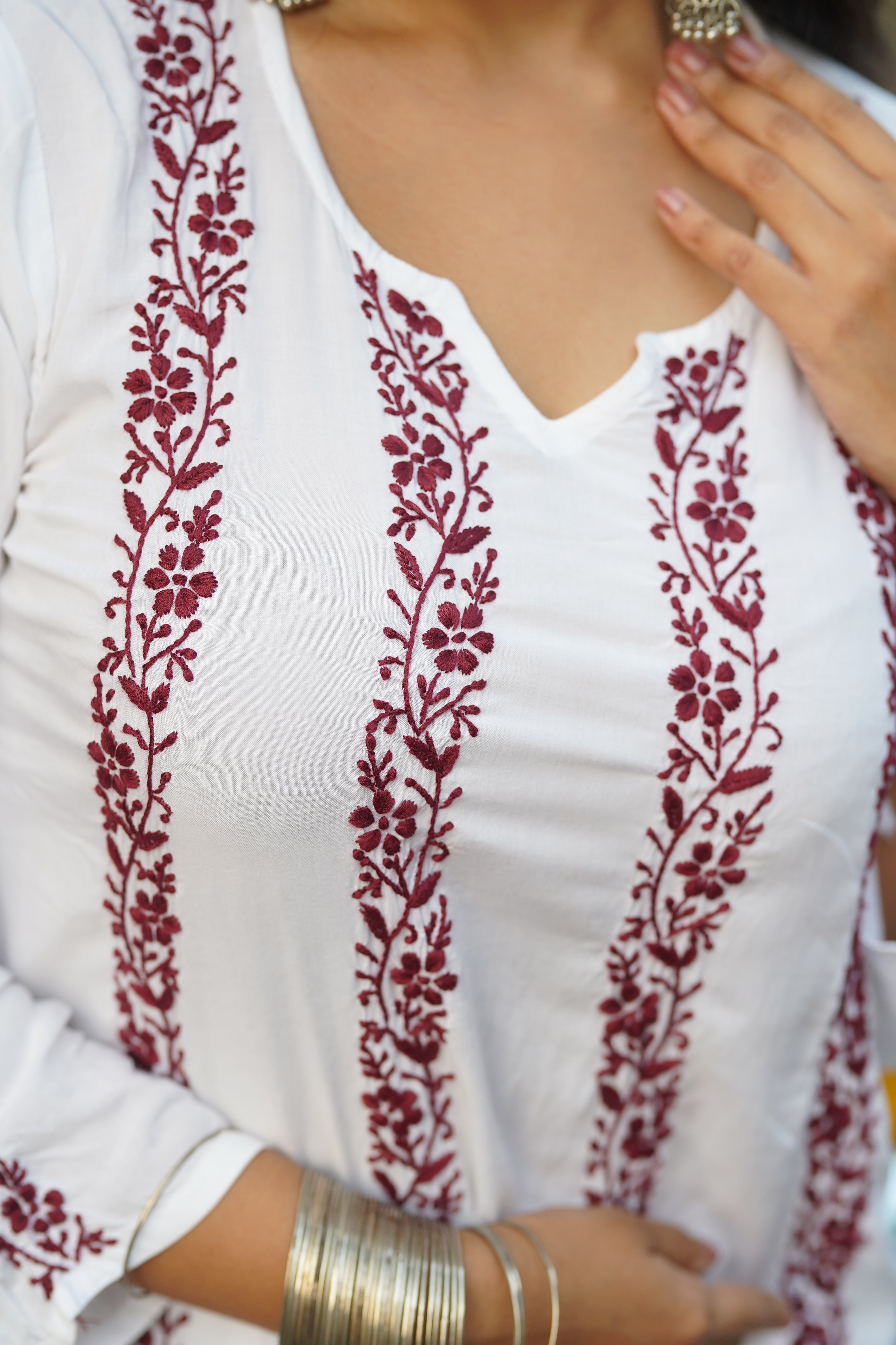 Husn Modal White Chikankari Kurti With Maroon Bel