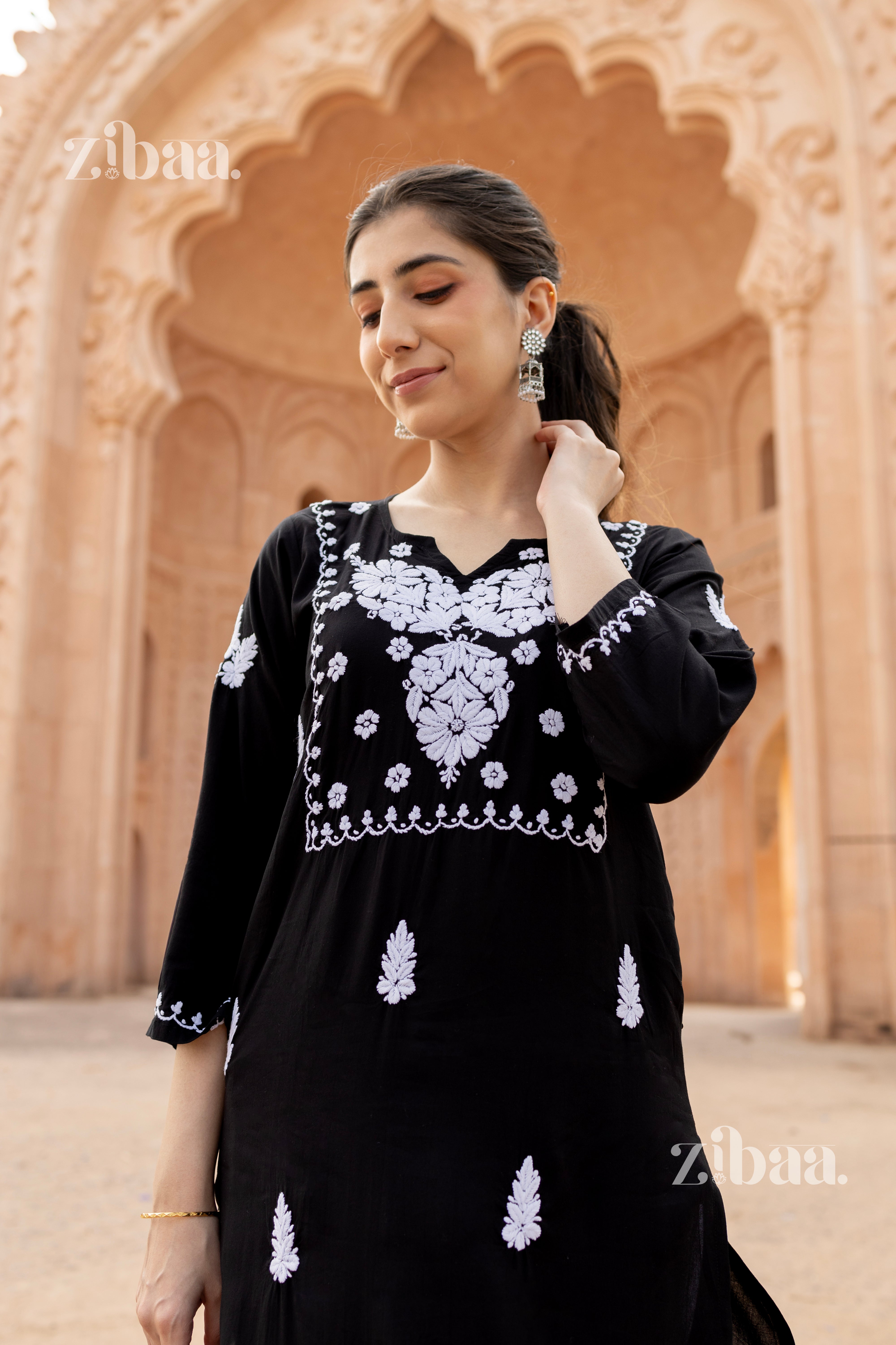 Maaya Modal White & Black Chikankari Kurti