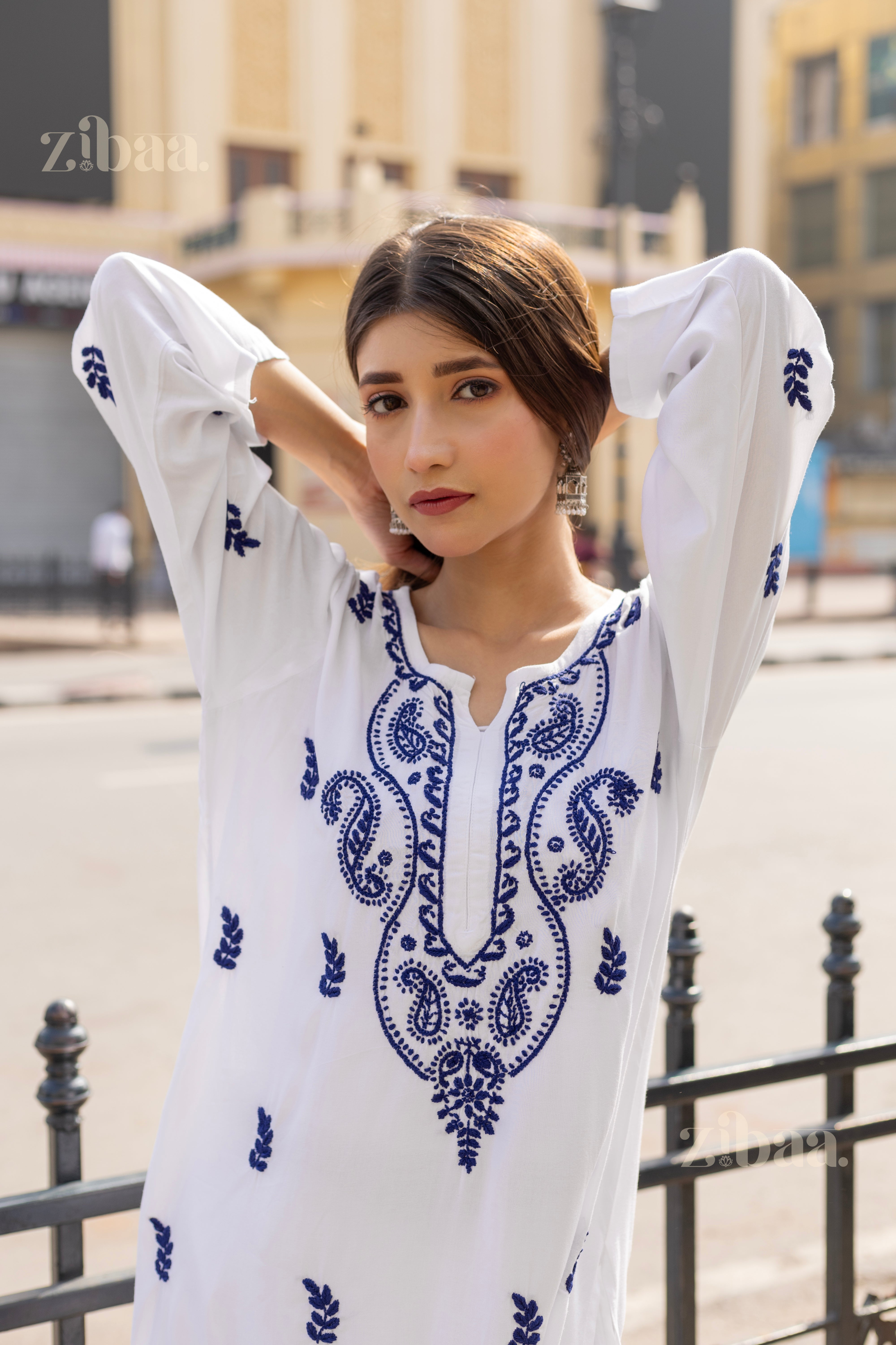 Maaya Rayon White Chikankari Kurti With Small Motifs